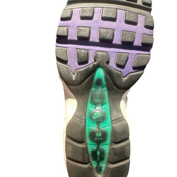 Nike Air Max 95 Classic White Gray Purple Shoes Size 8.5 sneakers elegant - Picture 8 of 11